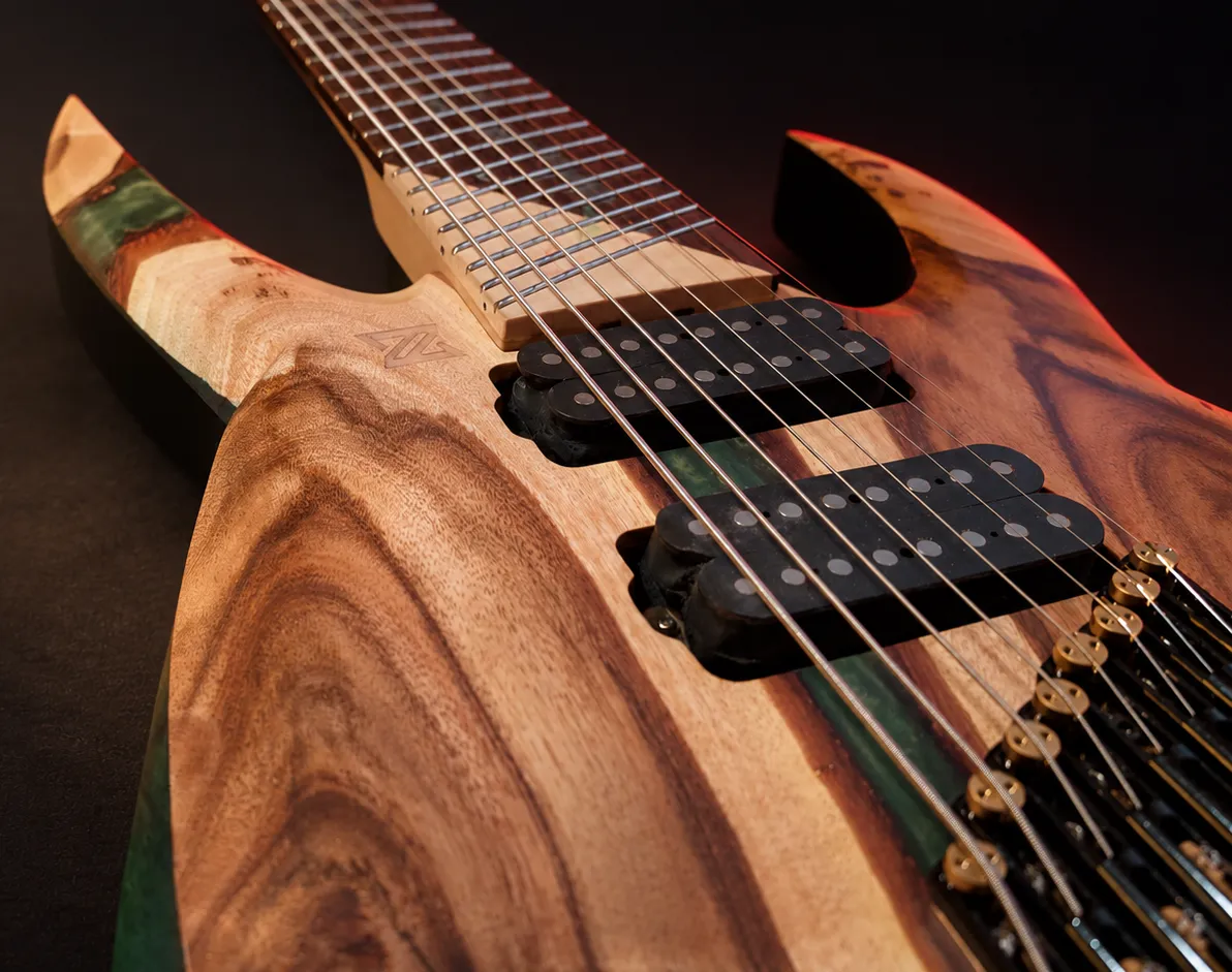 Body, neck joint and pickups of a Llamas eight-string custom build